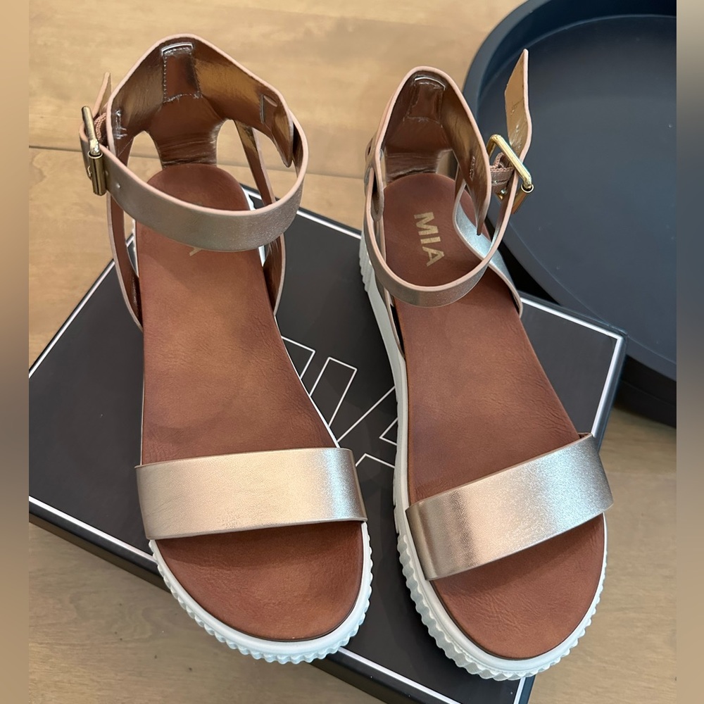 MIA Sandals